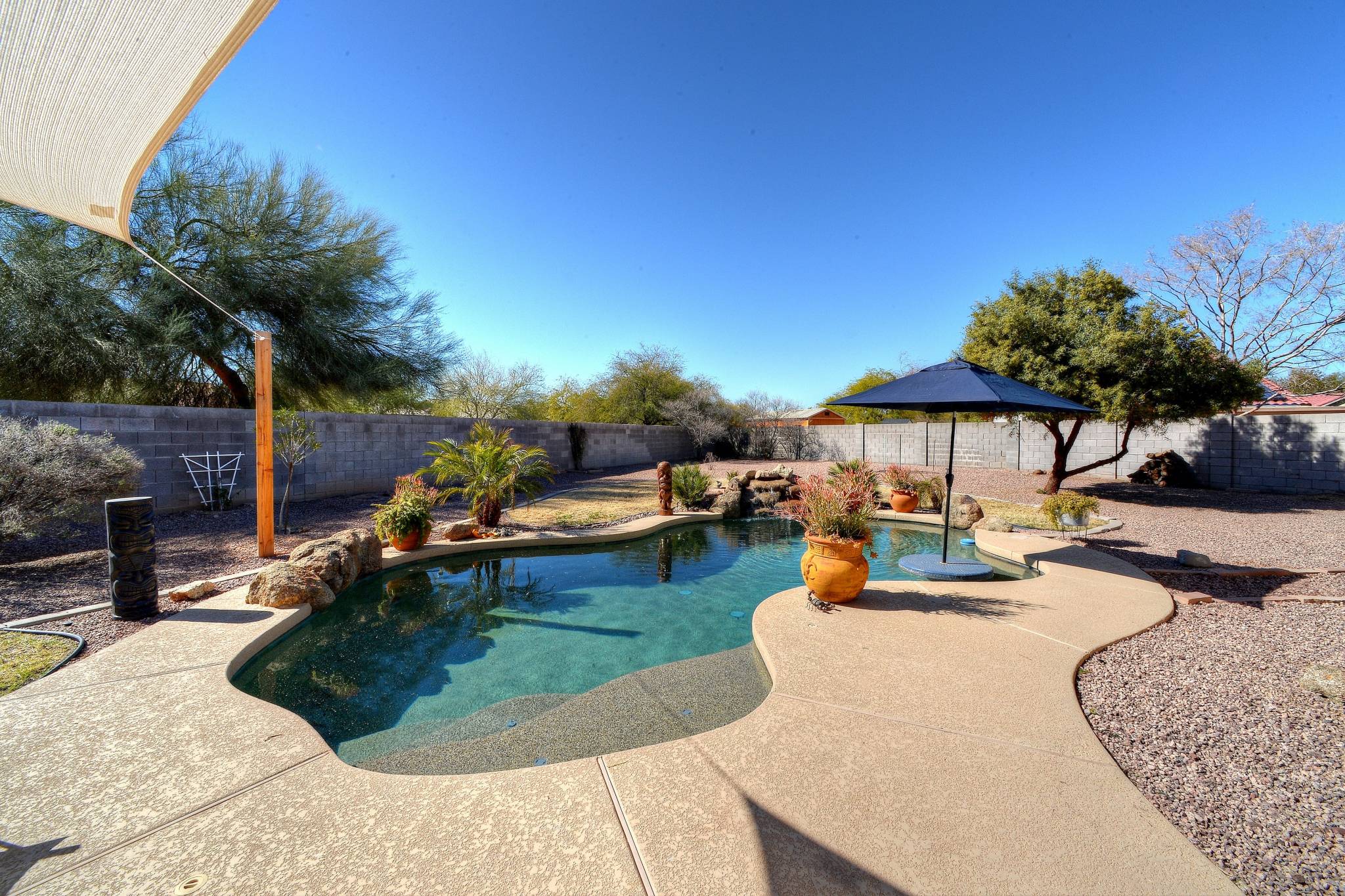 Homes for Sale in Phoenix with Pool